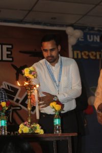 quality-manager-lighting-lamp